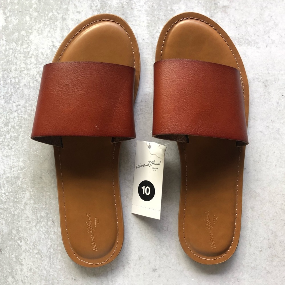 NWT Universal Thread Leather Slides
